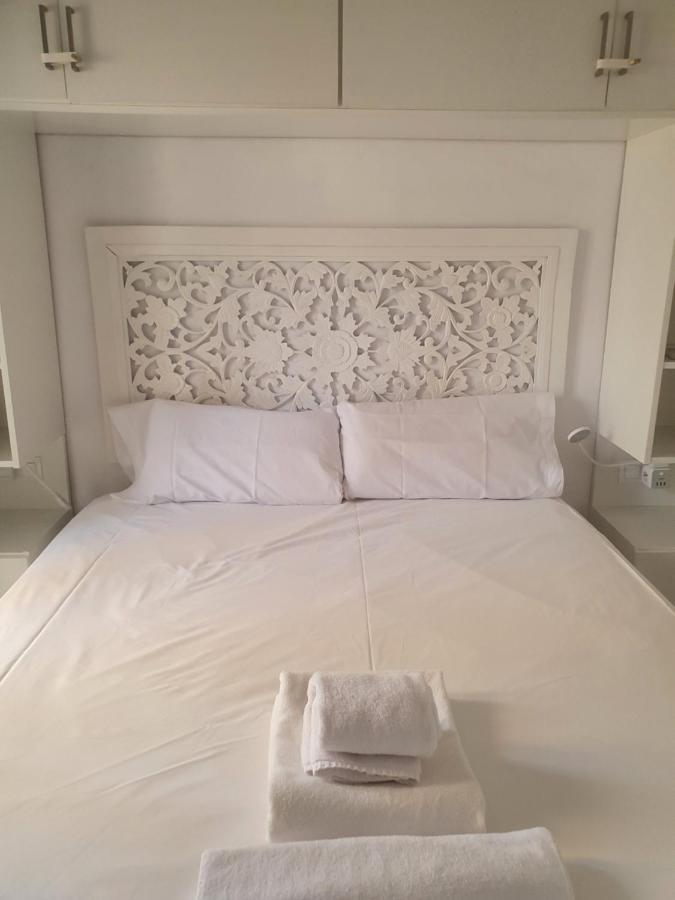 Beautiful Apartment With Terrace San Basilio Sevilla Buitenkant foto